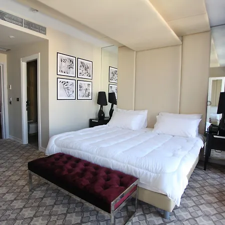 Senator Hotel