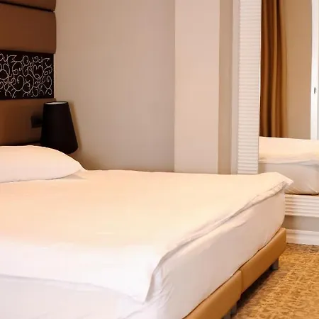 Hotel Senator Tirana