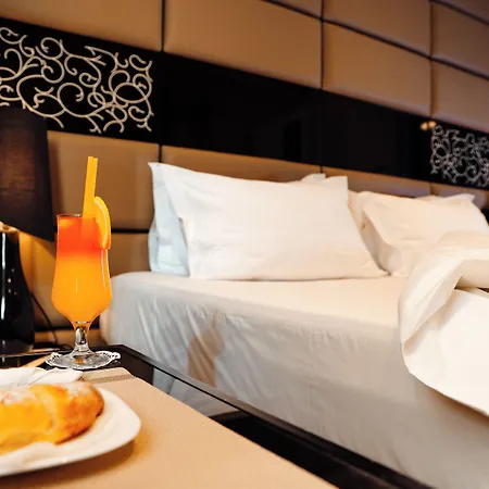 Hotel Senator 4*