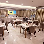 Hotel Senator 4*