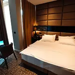 Senator Hotel