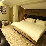Senator 4* Tirana