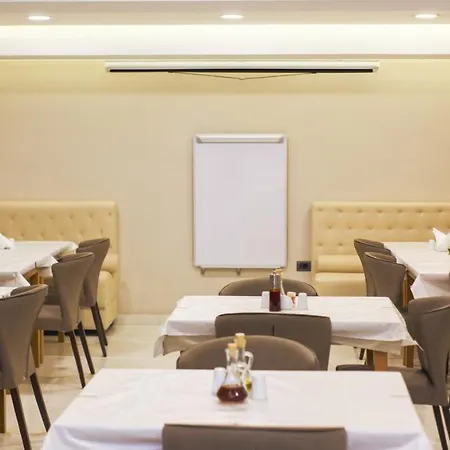 Hotel Senator Tirana