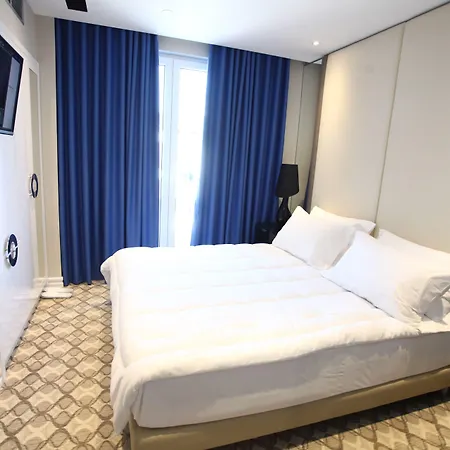 Hotel Senator Tirana