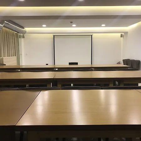 호텔 Senator 4*