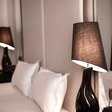 Hotel Senator